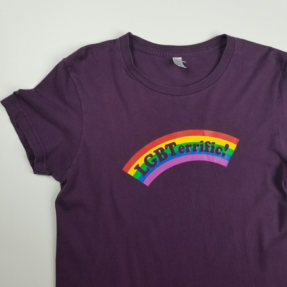 LGBT Rainbow Purple short sleeve Graphic Tee L